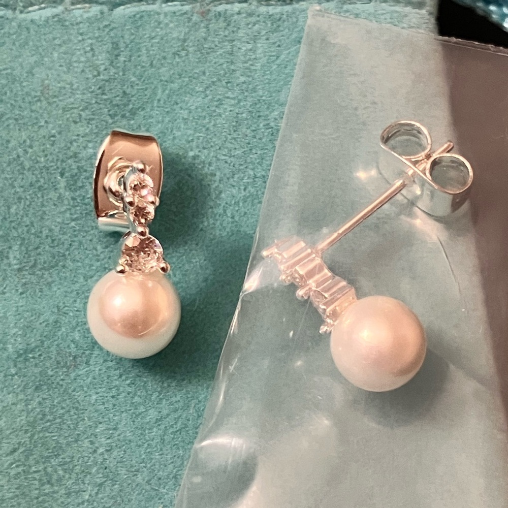 NWT PAVOI Silver Post oval & round Cubic Zirconia & Round Pearl Earrings in box